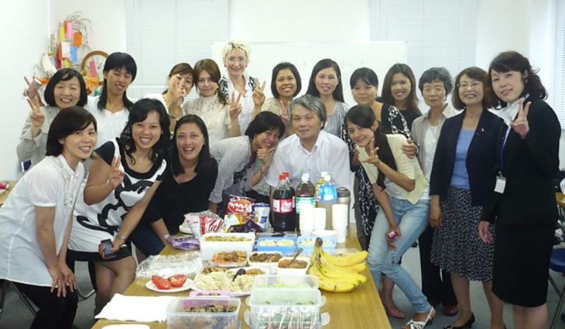 2010年7月「就職のための日本語講座」終了後の交流会