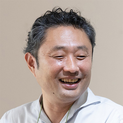 立岡 学